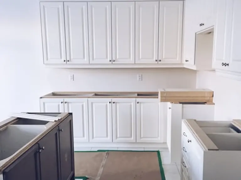 Painting Kitchen Cabinets vs. Replacing Them: How to Decide